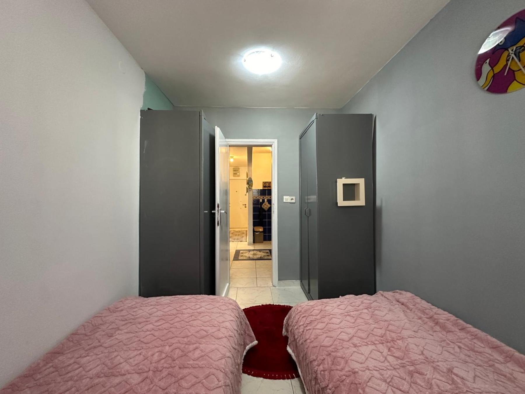 Nenezic Apartman *